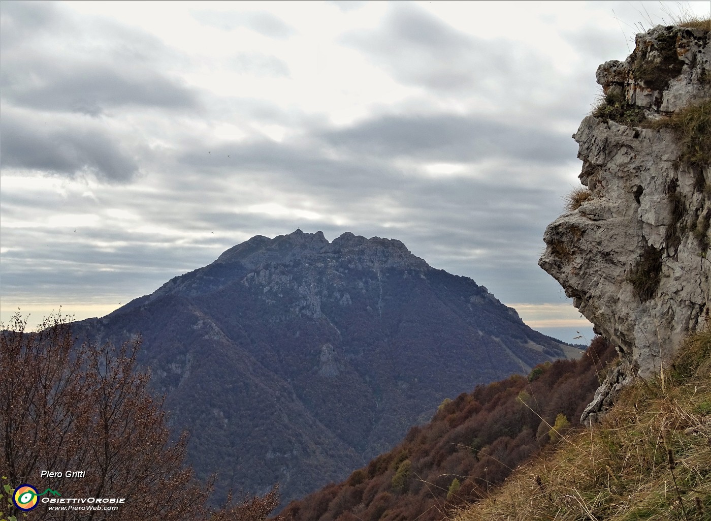 61 Ecco la cresta nord del Resegone .JPG